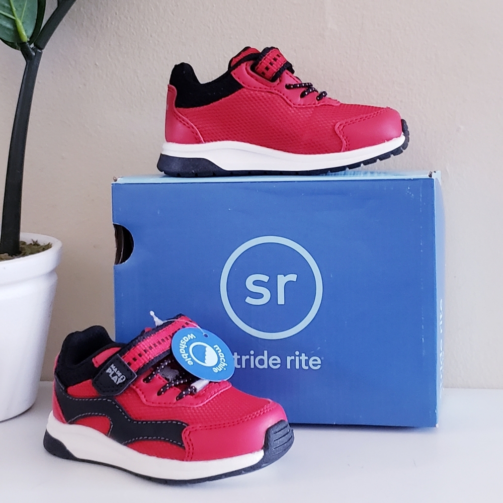 Stride Rite BNIB  M2P Albee Red Sneakers - Red 5M (Infant/Toddler)